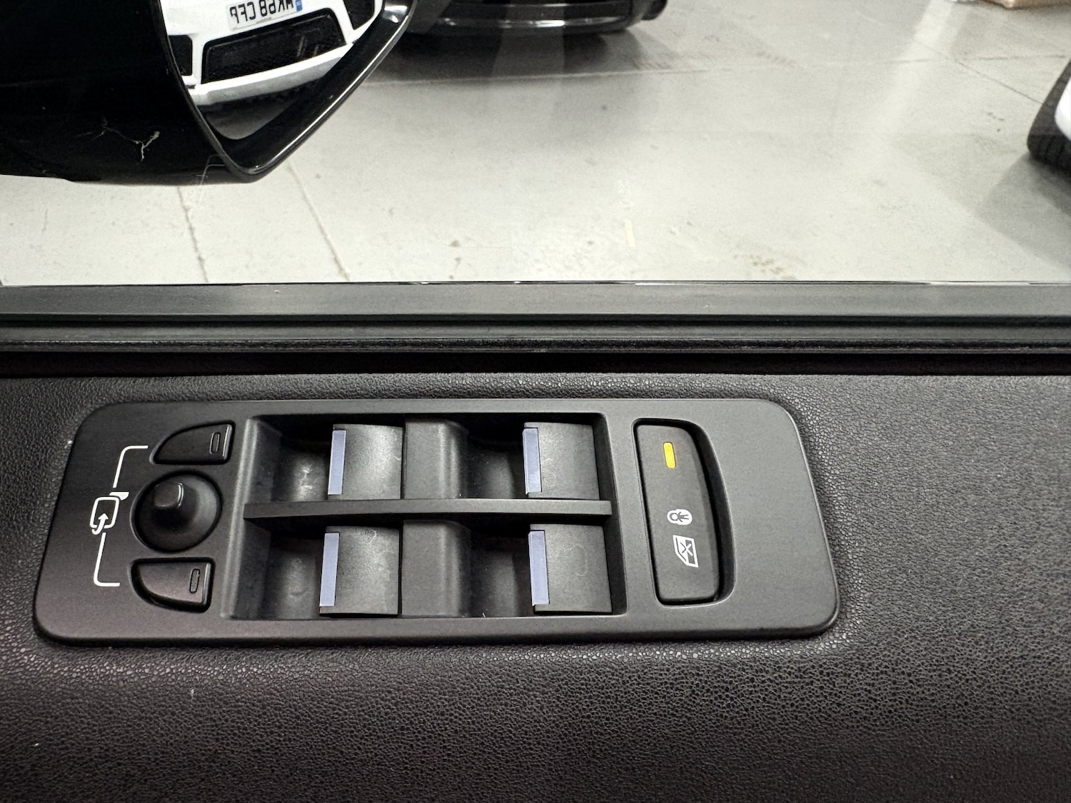 Used Land Rover Discovery Sport 2017 for sale - 76863941: Photo 50