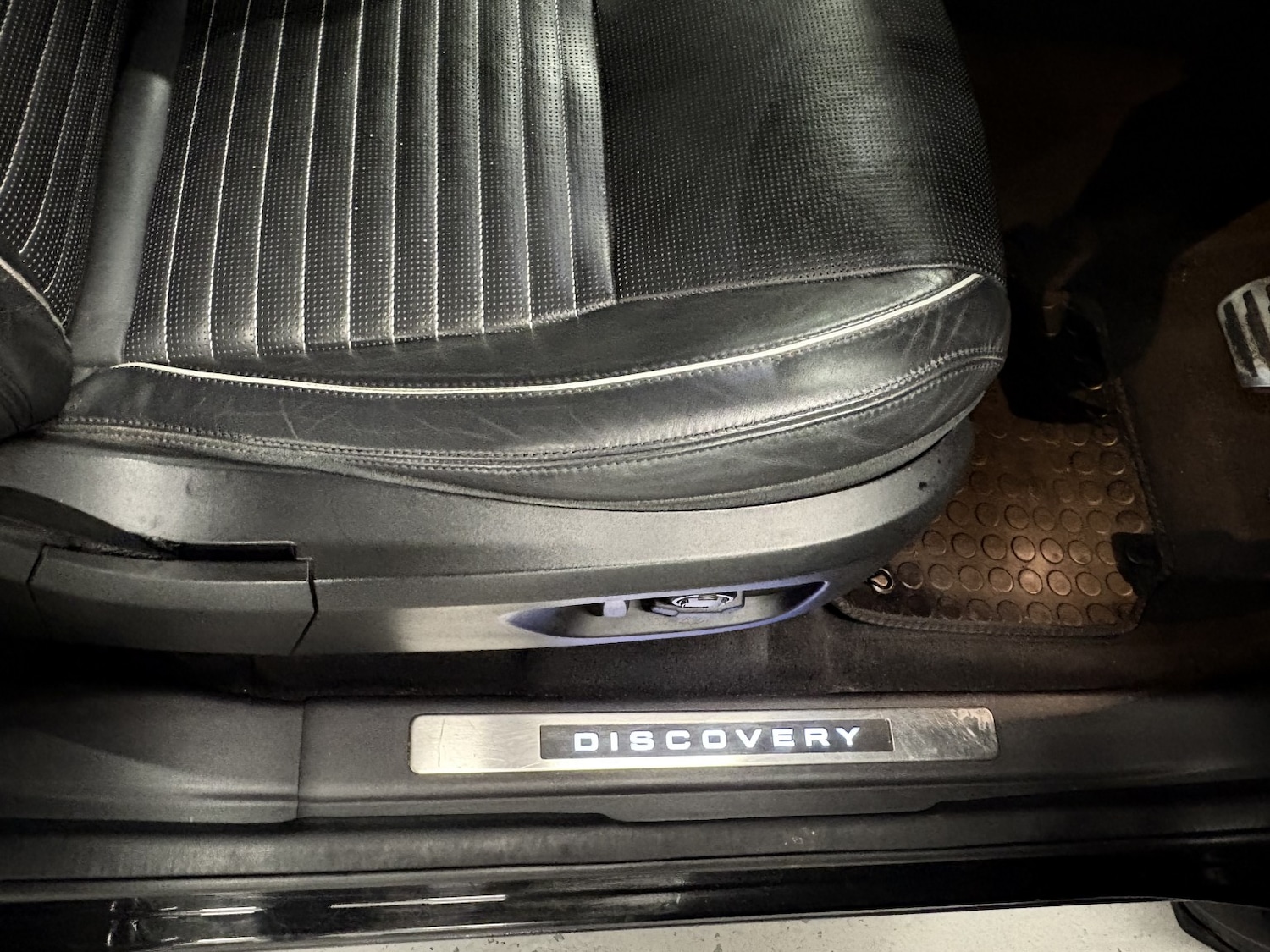 Used Land Rover Discovery Sport 2017 for sale - 76863941: Photo 59