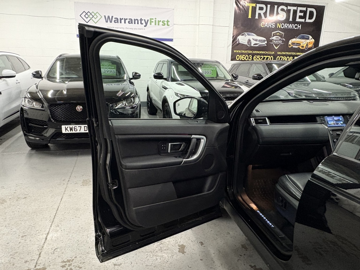 Used Land Rover Discovery Sport 2017 for sale - 76863941: Photo 60