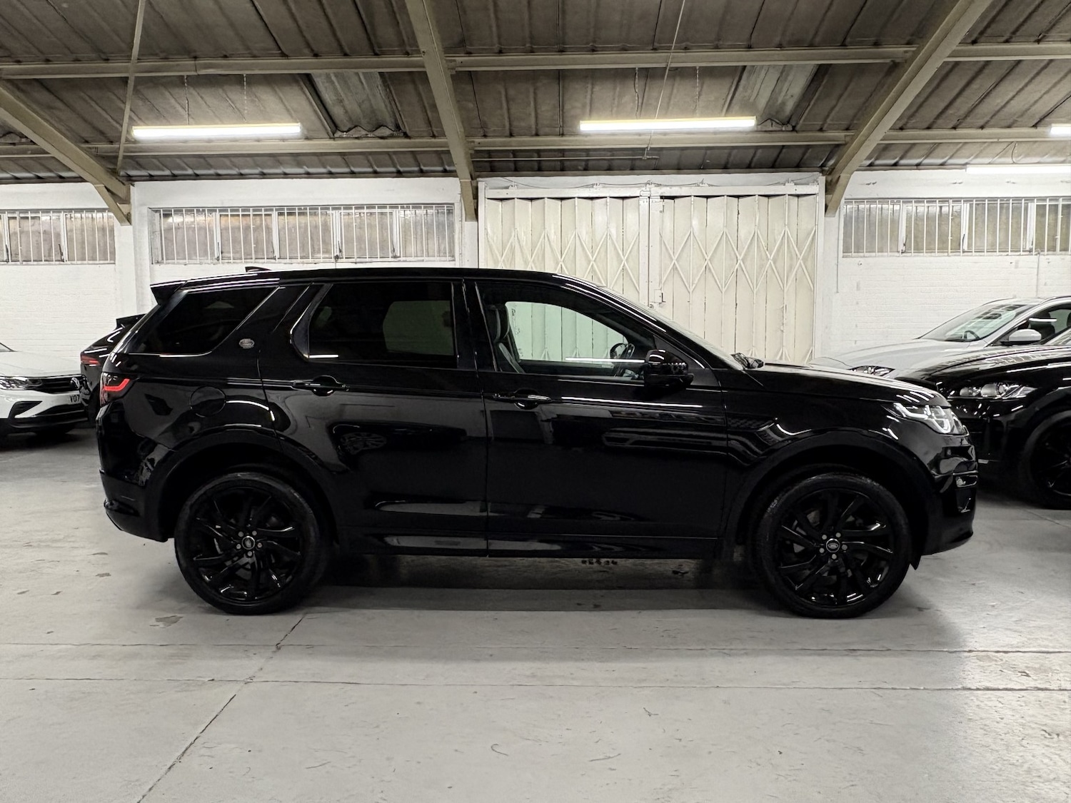 Used Land Rover Discovery Sport 2017 for sale - 76863941: Photo 7