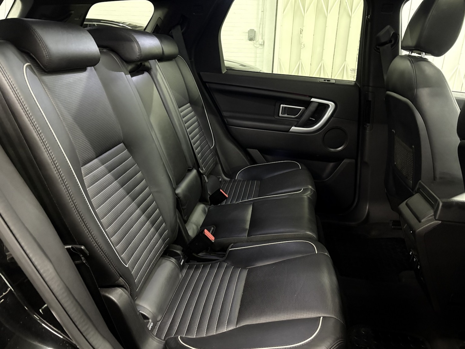 Used Land Rover Discovery Sport 2017 for sale - 76863941: Photo 78