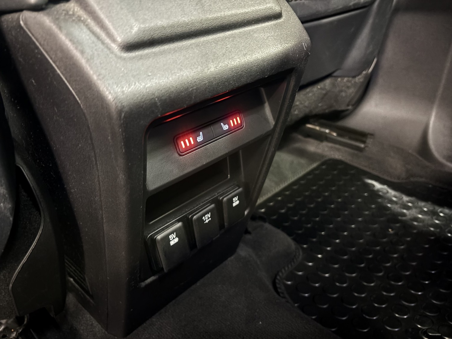 Used Land Rover Discovery Sport 2017 for sale - 76863941: Photo 86