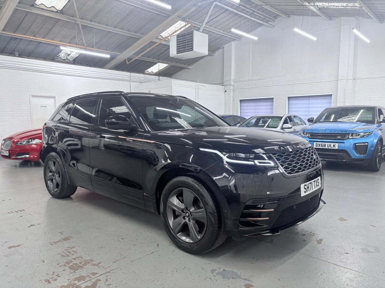 Used Land Rover Range Rover Velar 2021 for sale - 76407484: Photo 2