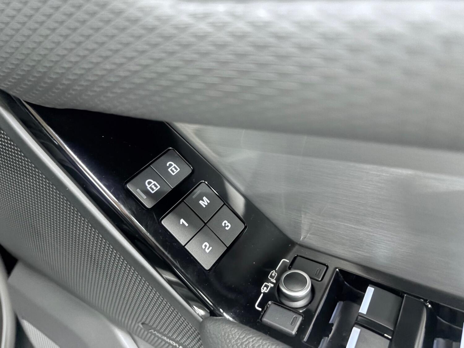 Used Land Rover Range Rover Velar 2021 for sale - 76407484: Photo 51