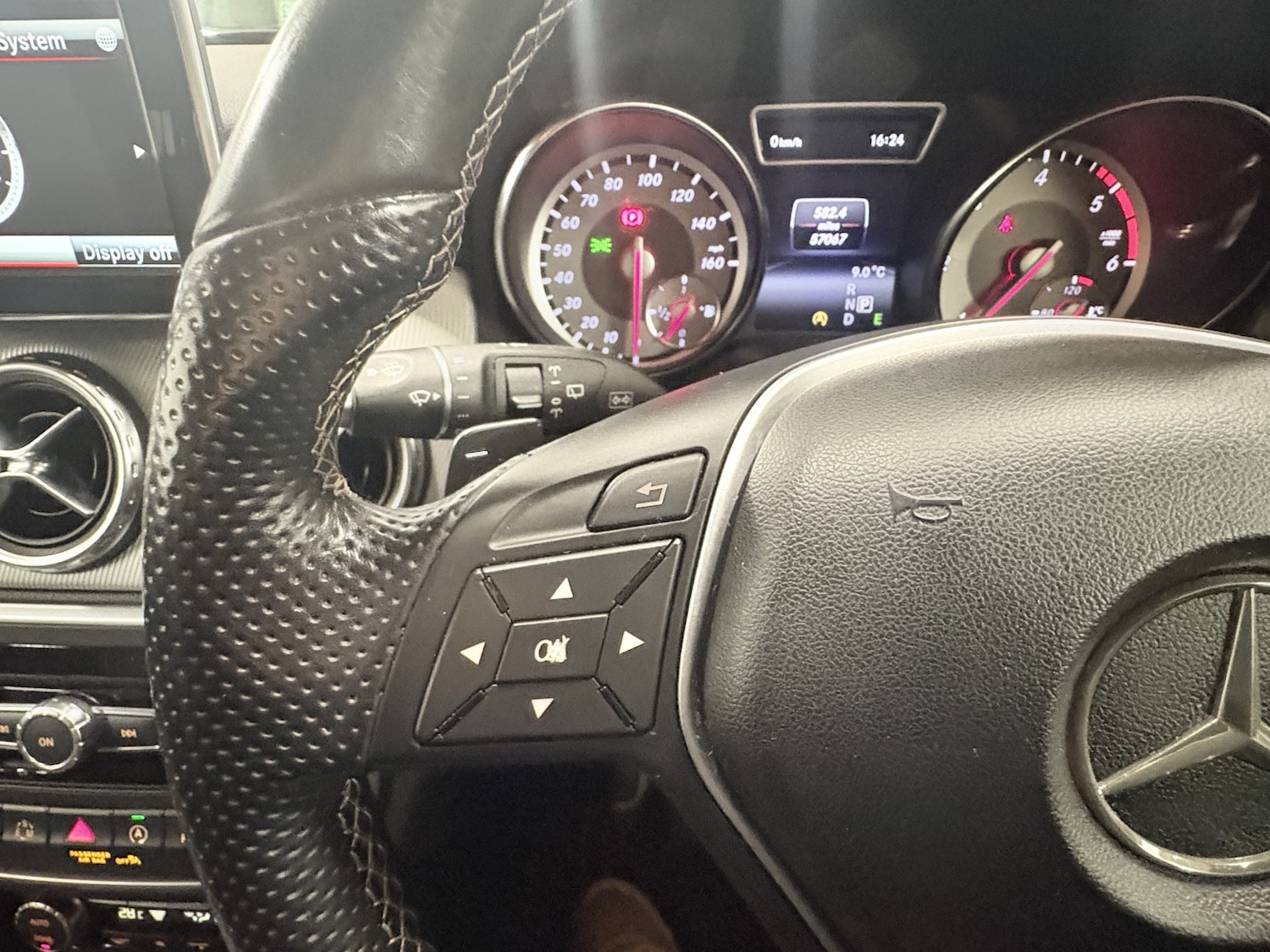 Used Mercedes-Benz GLA 2014 for sale - 77991641: Photo 51