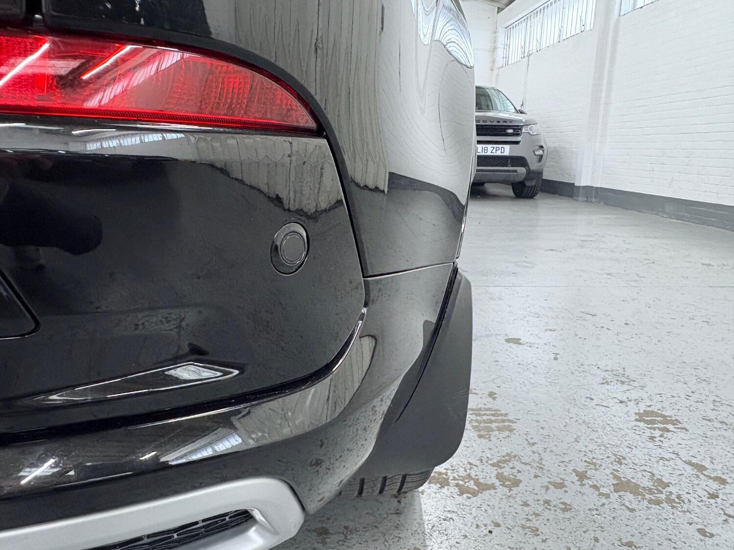 Used Land Rover Discovery Sport 2019 for sale - 76407633: Photo 28