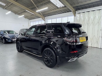 Used Land Rover Discovery Sport 2019 for sale - 76407633: Photo