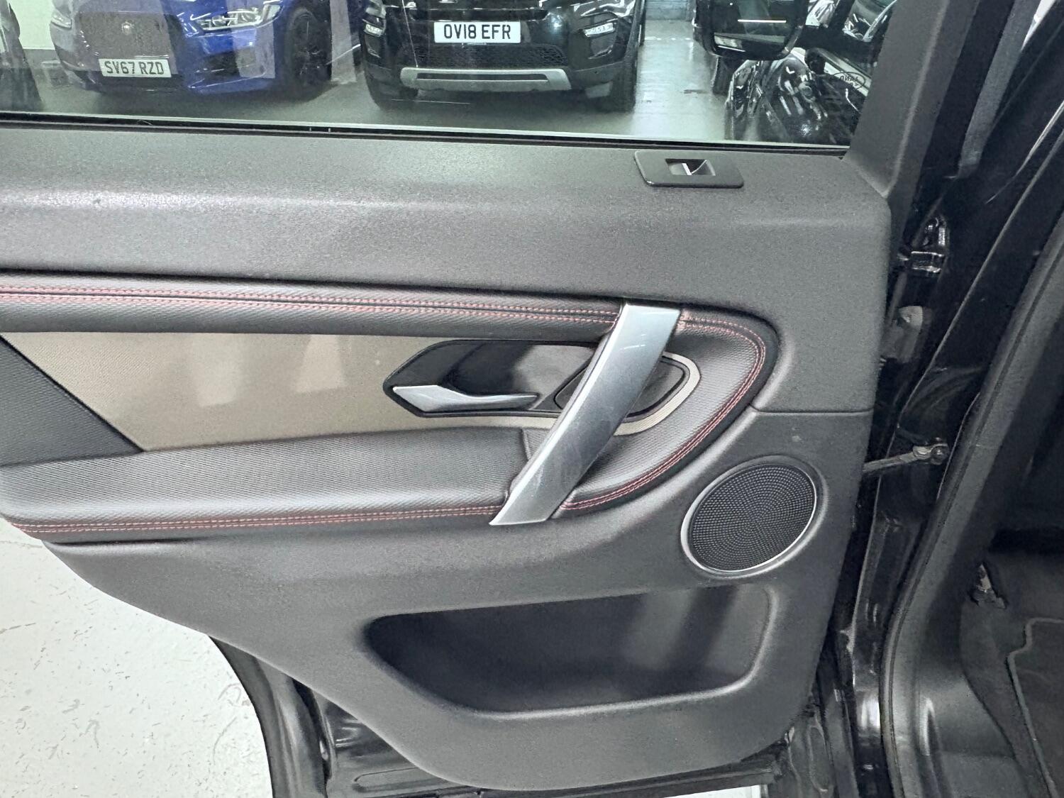 Used Land Rover Discovery Sport 2019 for sale - 76407633: Photo 65