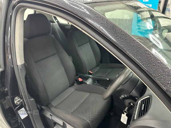 Used Volkswagen Golf 2009 for sale - 77587624: Photo 2