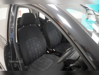 Used Hyundai i10 2010 for sale - 76308788: Photo