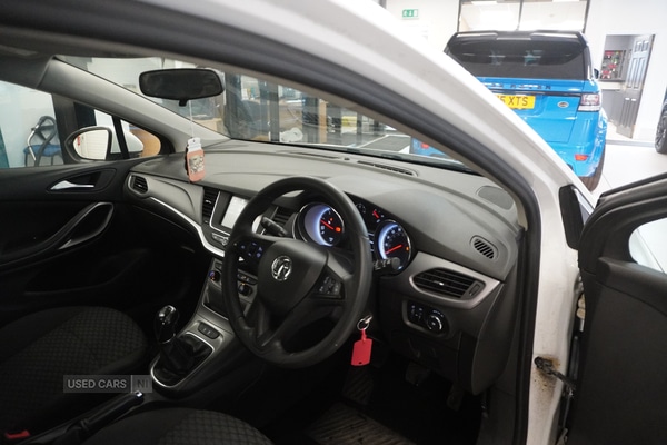 Used Vauxhall Astra 2016 for sale - 76095254: Photo 3