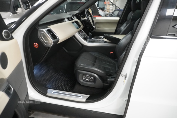 Used Land Rover Range Rover Sport 2015 for sale - 76914132: Photo 14