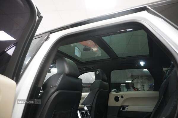 Used Land Rover Range Rover Sport 2015 for sale - 76914132: Photo 18