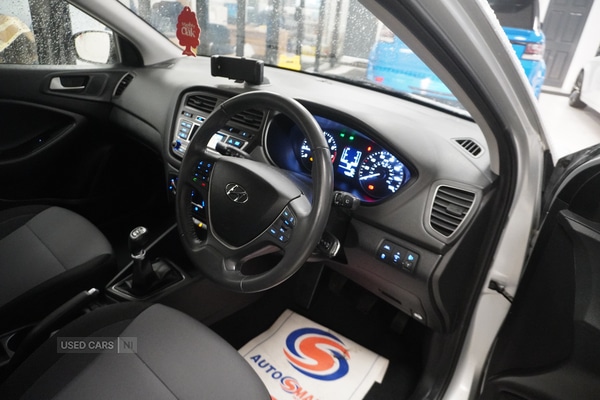 Used Hyundai i20 2017 for sale - 76573865: Photo 5