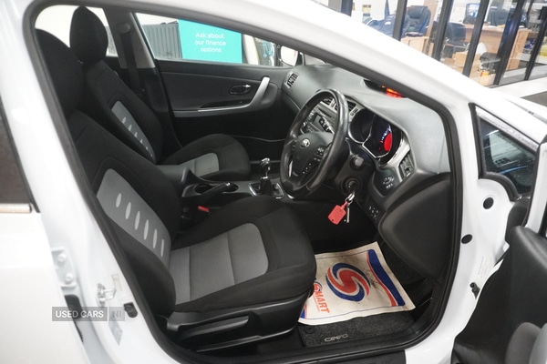 Used Kia Ceed 2014 for sale - 77268479: Photo 5