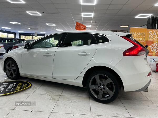 Used Volvo V40 2015 for sale - 77840495: Photo 11