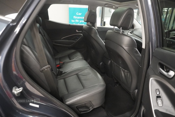 Used Hyundai Santa Fe 2015 for sale - 76667641: Photo 10