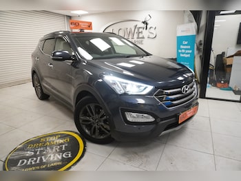 Used Hyundai Santa Fe 2015 for sale - 76667641: Photo
