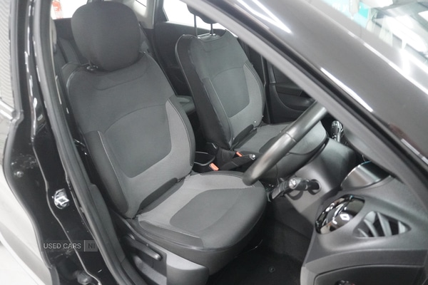 Used Renault Captur 2017 for sale - 77825527: Photo 3