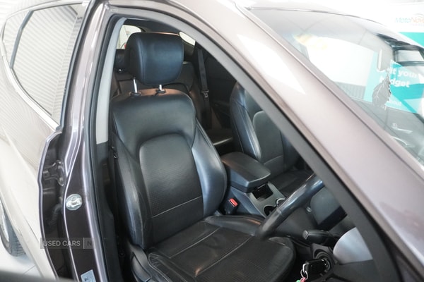 Used Hyundai Santa Fe 2015 for sale - 76073382: Photo 3