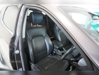 Used Hyundai Santa Fe 2015 for sale - 76073382: Photo 3