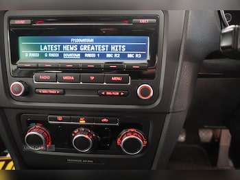 Used Volkswagen Golf 2010 for sale - 76359366: Photo