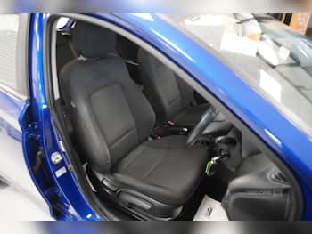 Used Hyundai i20 2023 for sale - 79742305: Photo