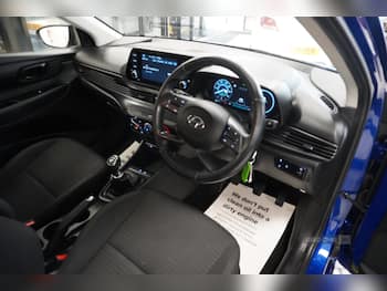 Used Hyundai i20 2023 for sale - 79742305: Photo