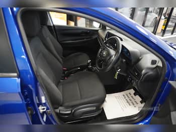 Used Hyundai i20 2023 for sale - 79742305: Photo