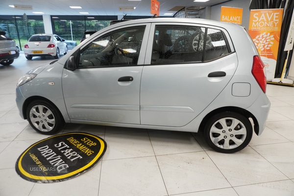Used Hyundai i10 2010 for sale - 76073634: Photo 8