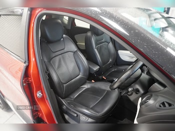 Used Renault Captur 2018 for sale - 76441534: Photo