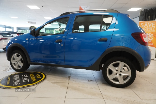 Used Dacia Sandero Stepway 2015 for sale - 76753738: Photo 13