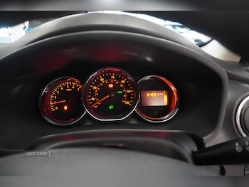 Used Dacia Sandero Stepway 2015 for sale - 76753738: Photo