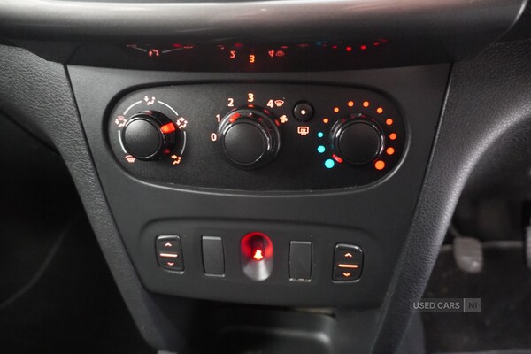 Used Dacia Sandero Stepway 2015 for sale - 76753738: Photo 4