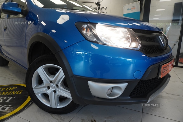 Used Dacia Sandero Stepway 2015 for sale - 76753738: Photo 6