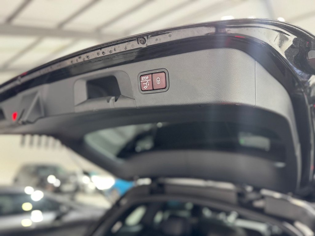 Used Mercedes-Benz GLC 2018 for sale - 77288464: Photo 44