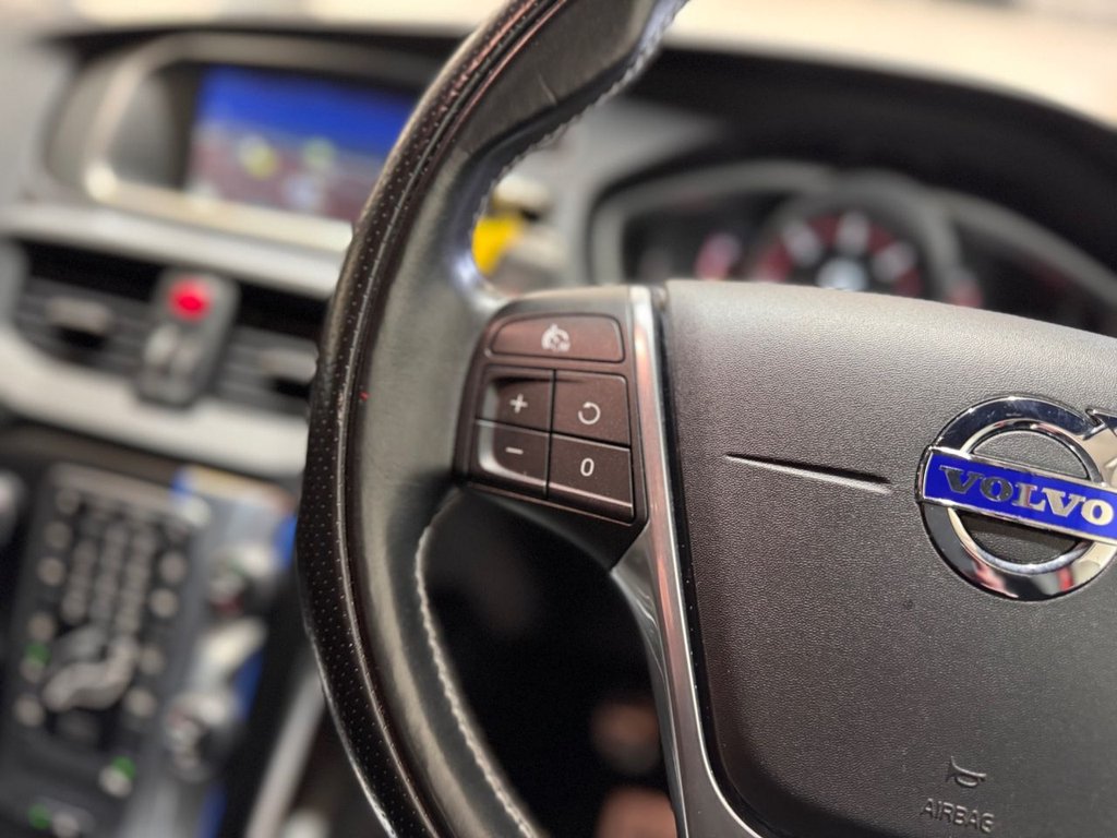 Used Volvo V40 2016 for sale - 77936258: Photo 12