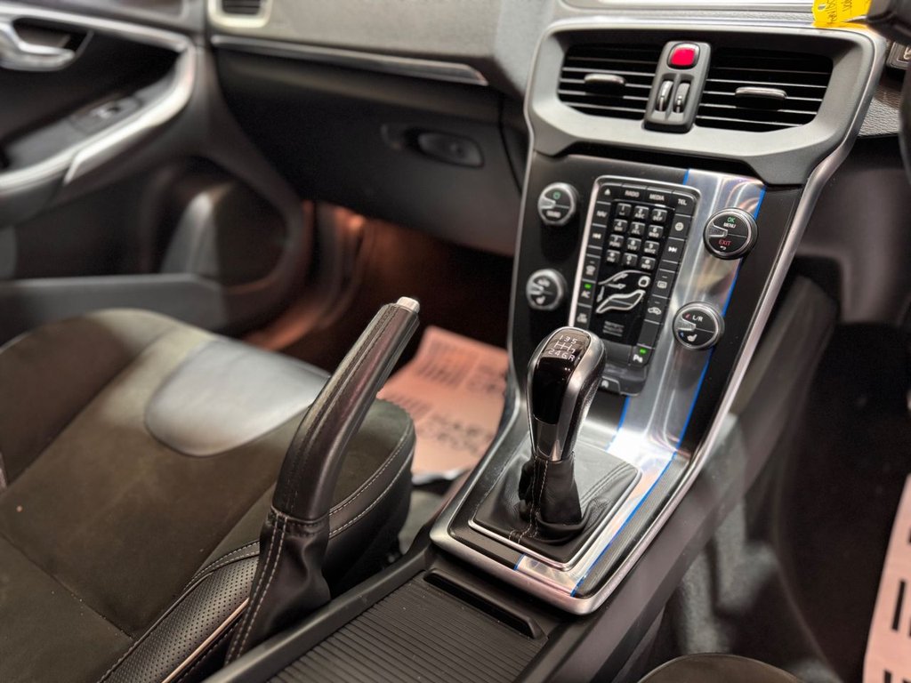 Used Volvo V40 2016 for sale - 77936258: Photo 15