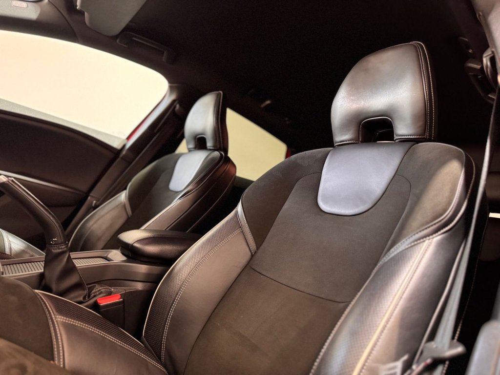 Used Volvo V40 2016 for sale - 77936258: Photo 19