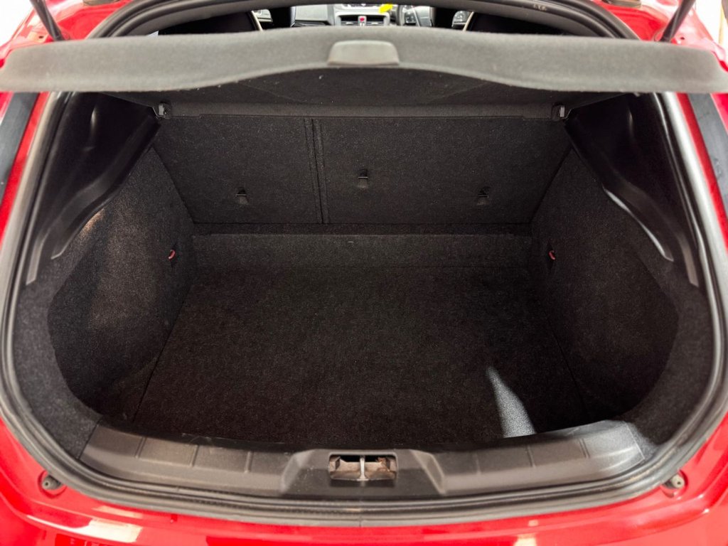 Used Volvo V40 2016 for sale - 77936258: Photo 22