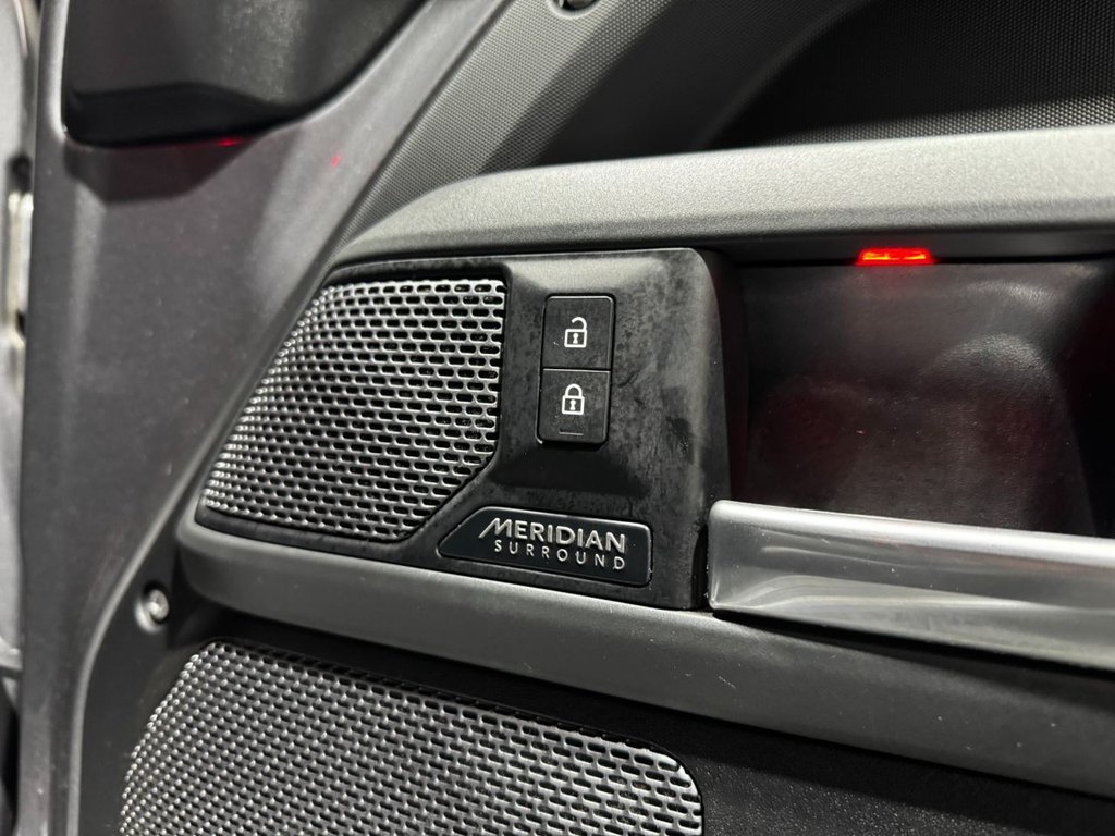 Used Land Rover Defender 2020 for sale - 76900460: Photo 18