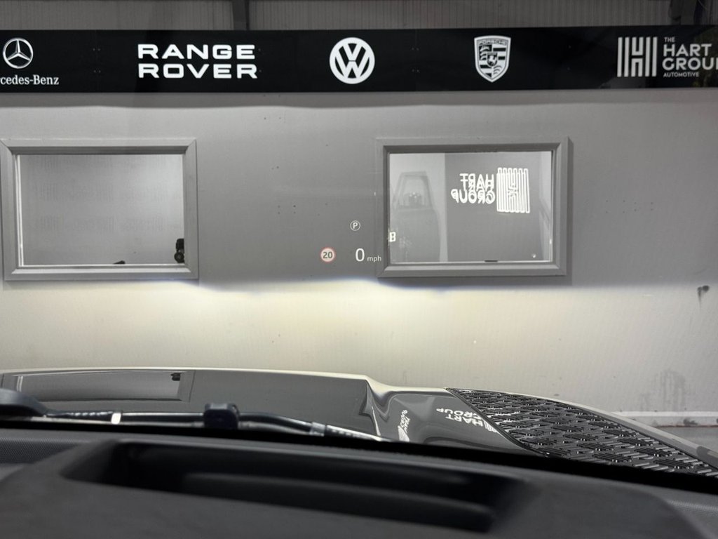 Used Land Rover Defender 2020 for sale - 76900460: Photo 32