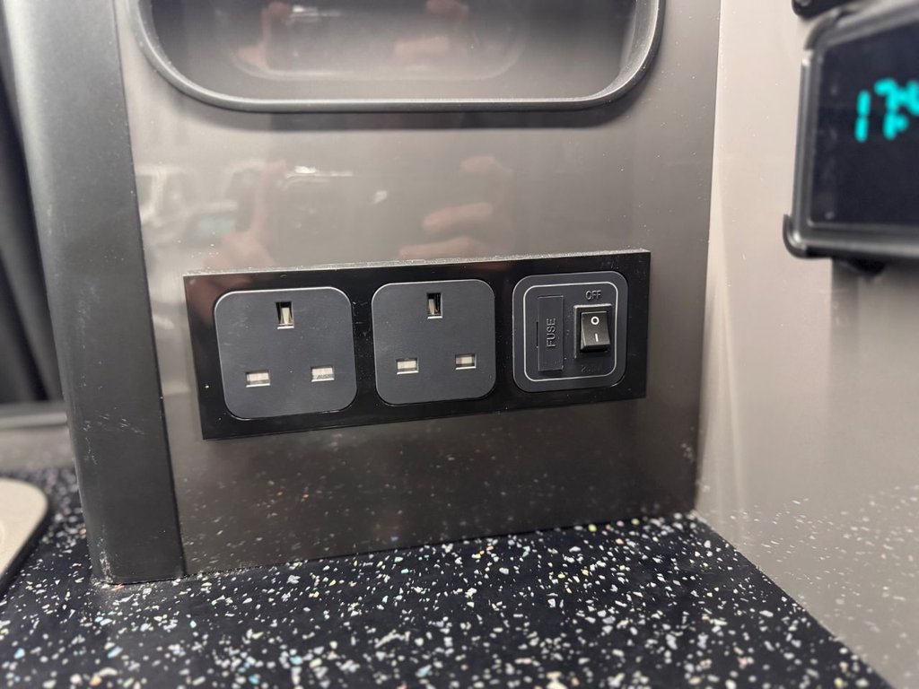 Used Volkswagen Transporter 2021 for sale - 76470501: Photo 36