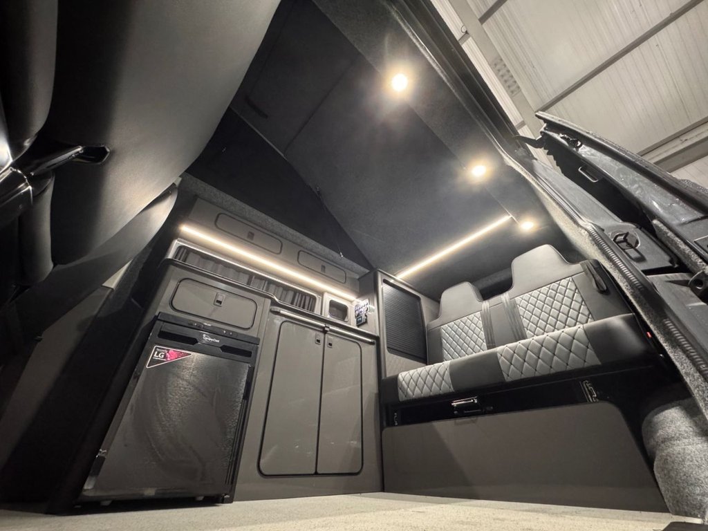 Used Volkswagen Transporter 2021 for sale - 76470501: Photo 42