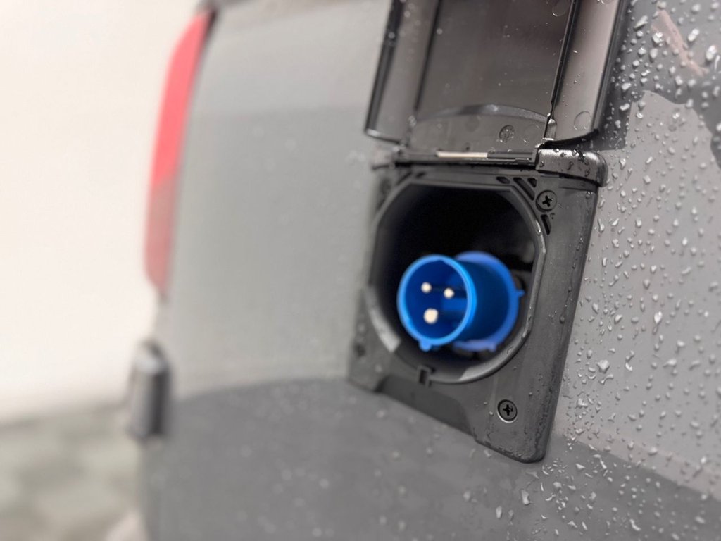 Used Volkswagen Transporter 2021 for sale - 76470501: Photo 46