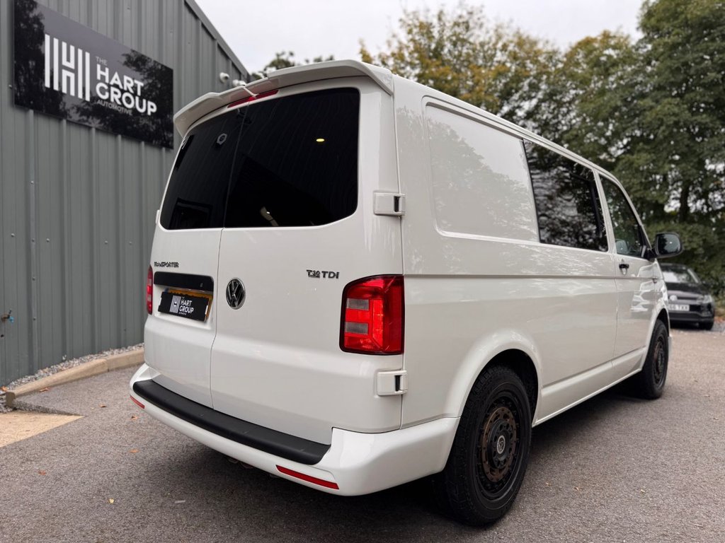 Used Volkswagen Transporter 2016 for sale - 76256230: Photo 14