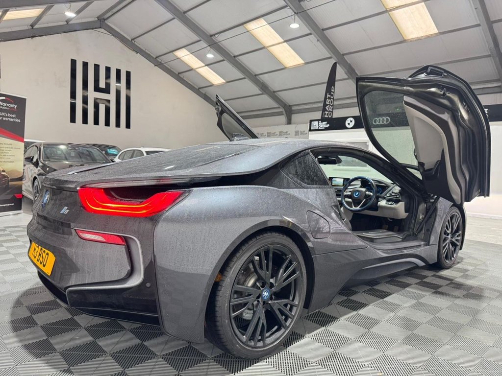 Used BMW i8 2018 for sale - 76266556: Photo 2
