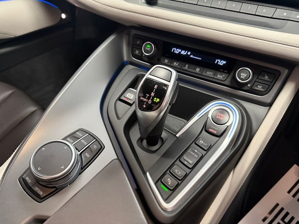 Used BMW i8 2018 for sale - 76266556: Photo 23