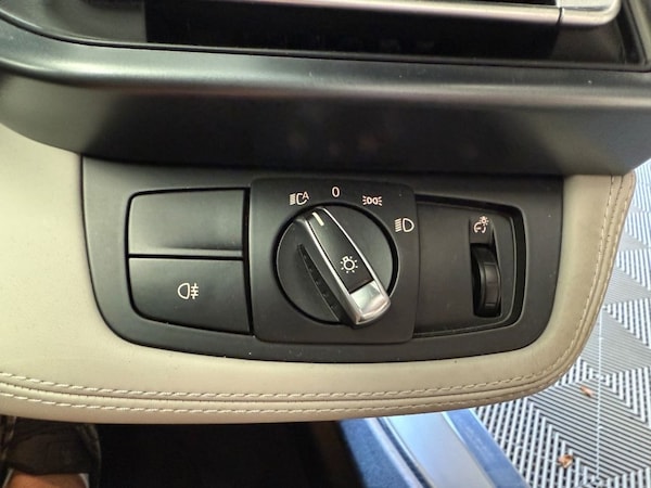 Used BMW i8 2018 for sale - 76266556: Photo 28