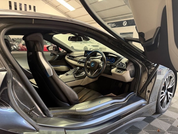 Used BMW i8 2018 for sale - 76266556: Photo 32